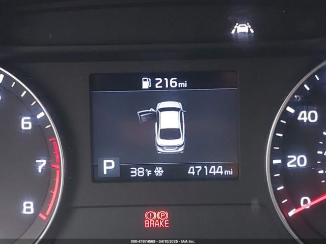 3KPF24AD4KE109715 KIA Forte Lxs