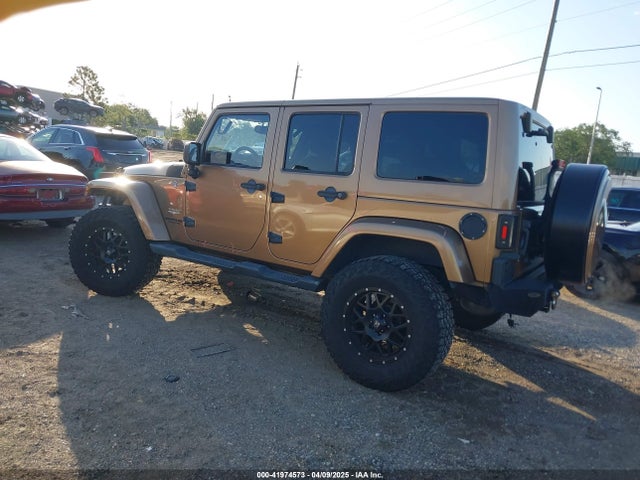 1C4BJWEG4FL678174 Jeep Wrangler Unlimited Sahara