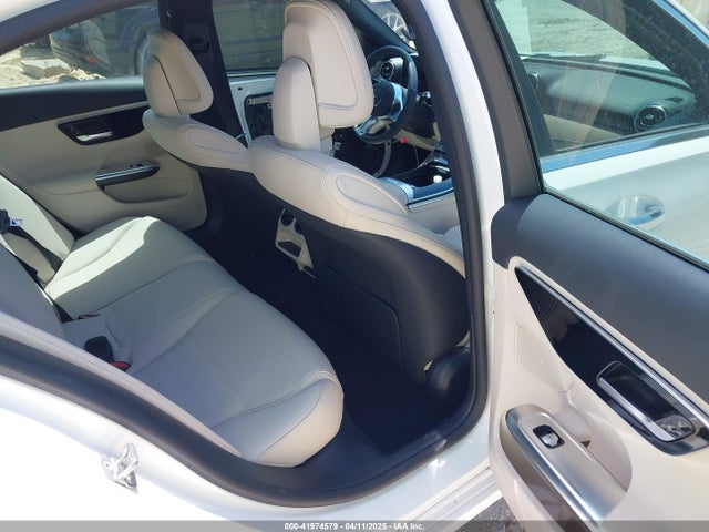 W1KAF4GB5RR233937 Mercedes-Benz C 300