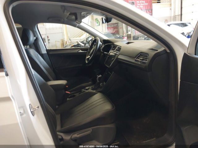 3VV2B7AX7RM034374 Volkswagen Tiguan 2.0t Se/2.0t Wolfsburg Edition