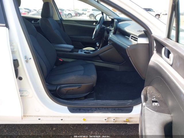5XXG14J22NG151737 KIA K5 LXS