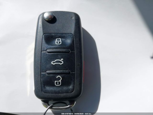 WVGAV7AX0GW581352 Volkswagen TIGUAN SE