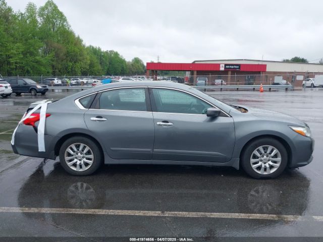 1N4AL3AP2HC212617 Nissan Altima 2.5 S