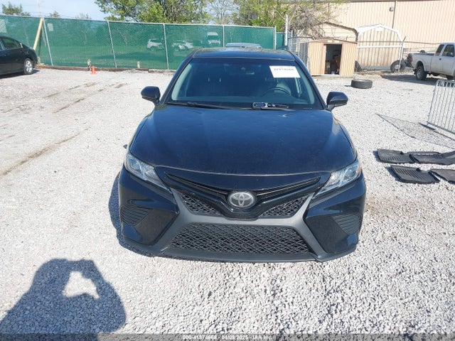 4T1B11HK0JU046516 Toyota CAMRY SE