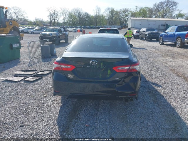 4T1B11HK0JU046516 Toyota CAMRY SE