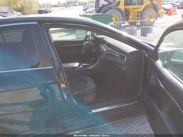 4T1B11HK0JU046516 Toyota CAMRY SE