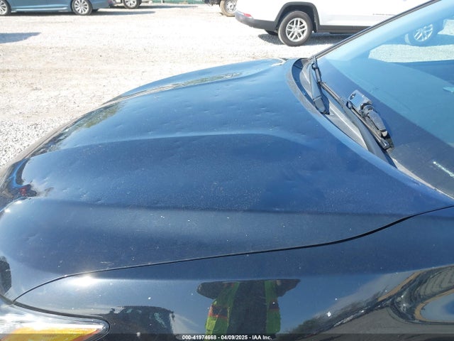 4T1B11HK0JU046516 Toyota CAMRY SE