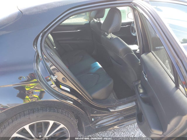 4T1B11HK0JU046516 Toyota CAMRY SE