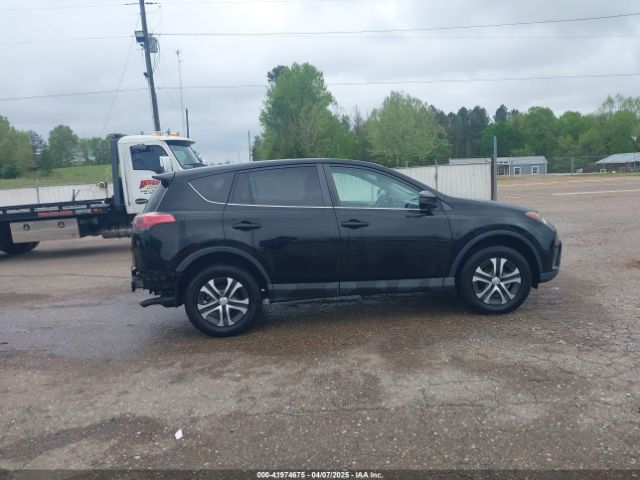 2T3BFREV8JW777510 Toyota RAV4 LE