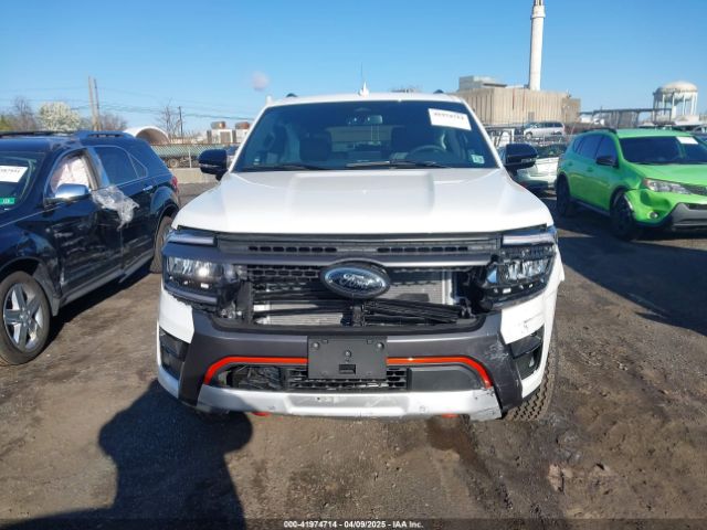 1FMJU1RG1REB10629 Ford Expedition Timberline