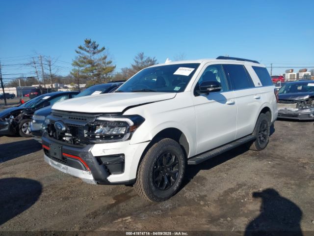 1FMJU1RG1REB10629 Ford Expedition Timberline