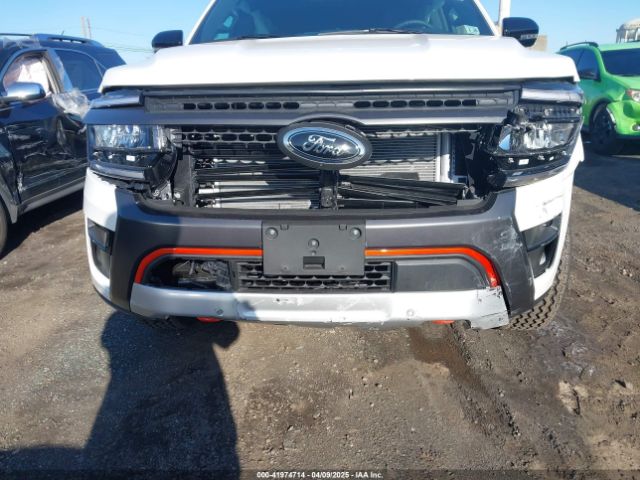 1FMJU1RG1REB10629 Ford Expedition Timberline