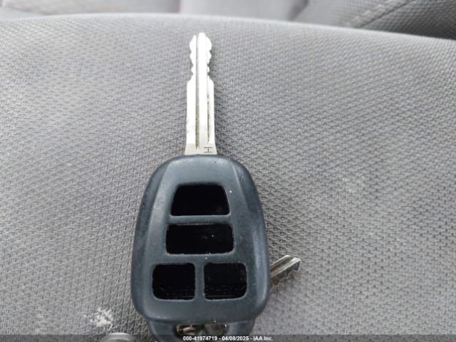 2T1BURHE2FC398263 Toyota COROLLA LE