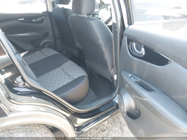 JN1BJ1BWXMW448085 Nissan Rogue Sport Sv Awd Xtronic Cvt