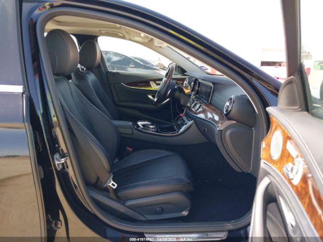 WDDZF4JB2JA351345 Mercedes-Benz E 300