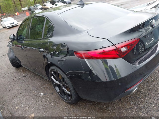 ZARFAMBN0M7639439 Alfa Romeo Giulia Ti Rwd