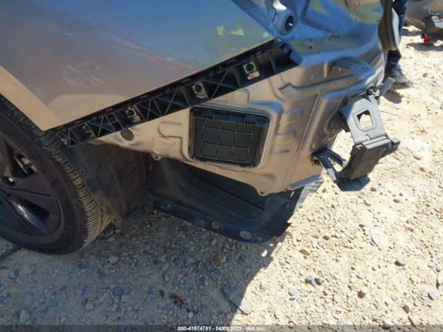 KMHLM4AG3PU553437 Hyundai ELANTRA SEL