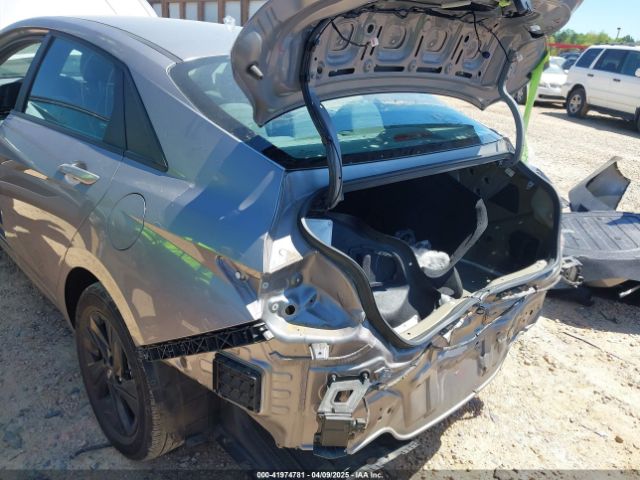 KMHLM4AG3PU553437 Hyundai ELANTRA SEL
