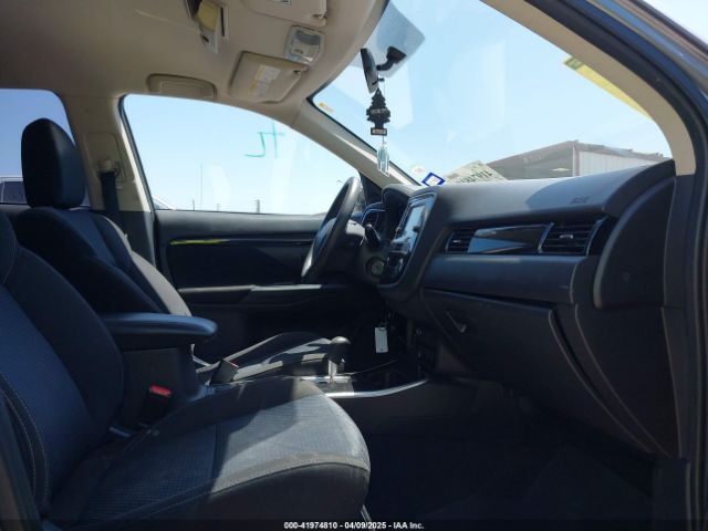 JA4AD2A31KJ000609 Mitsubishi Outlander Es