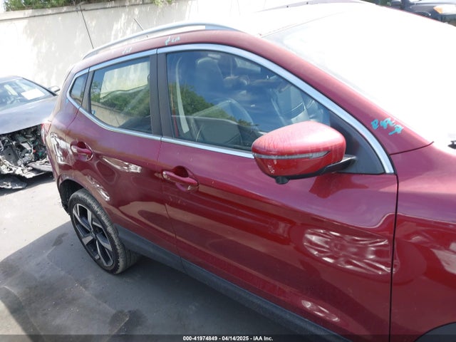 JM1BJ1CVOMW323232 Nissan Rouge Sport