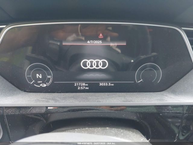 WA1LAAGE8PB006137 Audi E-tron Premium Plus Quattro