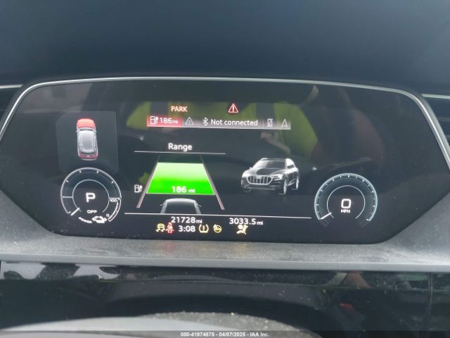 WA1LAAGE8PB006137 Audi E-tron Premium Plus Quattro