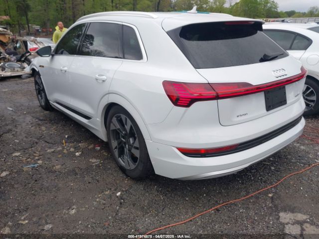 WA1LAAGE8PB006137 Audi E-tron Premium Plus Quattro