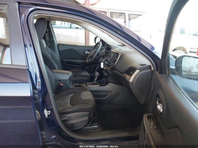1C4PJLAB8GW137952 Jeep 2016
