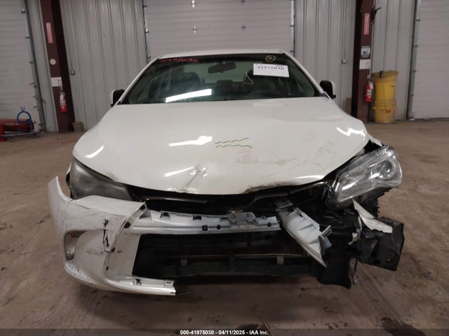 4T1BF1FK6HU281274 Toyota CAMRY SE
