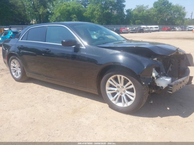 2017 CHRYSLER 300 2C3CCAAG4HH553025 Photo 0