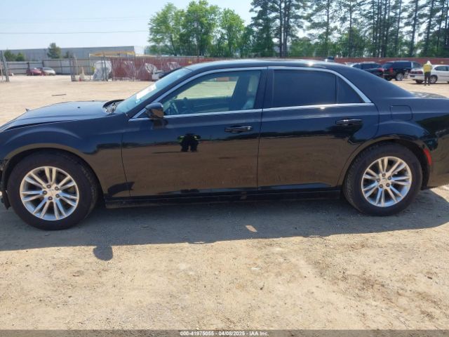 2C3CCAAG4HH553025 Chrysler 300 Limited