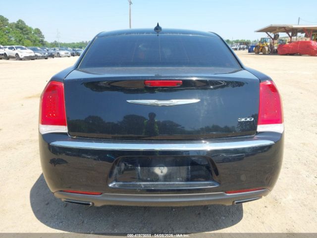 2C3CCAAG4HH553025 Chrysler 300 Limited