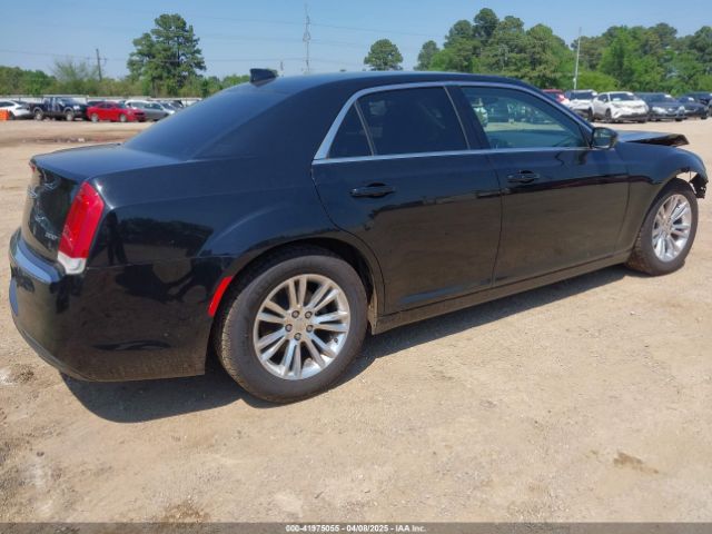 2017 CHRYSLER 300 2C3CCAAG4HH553025 Photo 3
