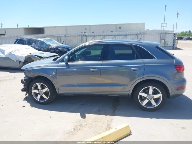 WA1GFCFS7FR013818 Audi Q3 2.0t Premium Plus