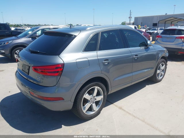 WA1GFCFS7FR013818 Audi Q3 2.0t Premium Plus