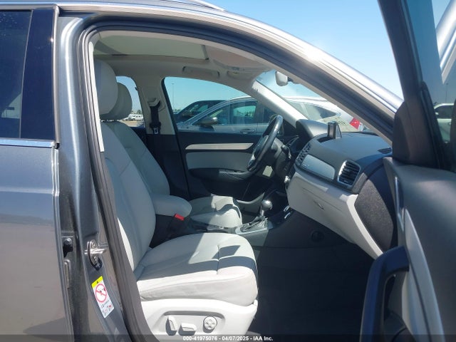 WA1GFCFS7FR013818 Audi Q3 2.0t Premium Plus