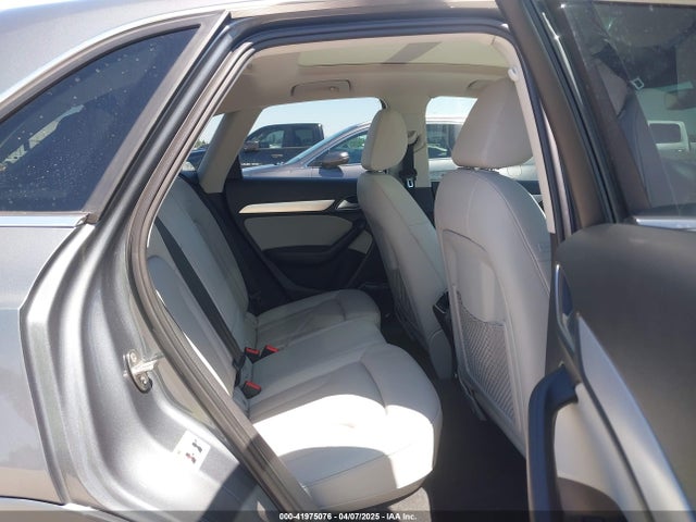 WA1GFCFS7FR013818 Audi Q3 2.0t Premium Plus