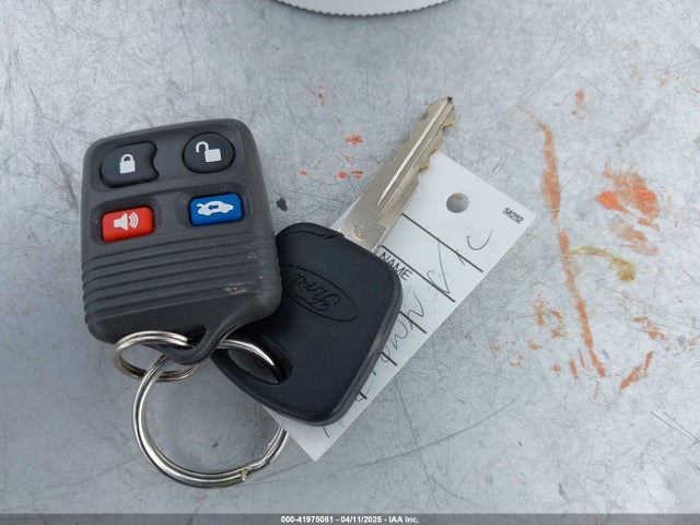 1999 FORD CROWN VICTORIA 2FAFP74W9XX154222 Photo 10