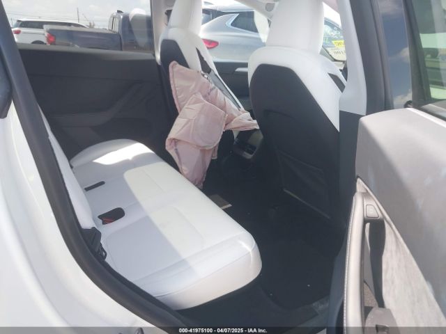 2024 TESLA MODEL Y 7SAYGDEE6RA292939 Photo 7