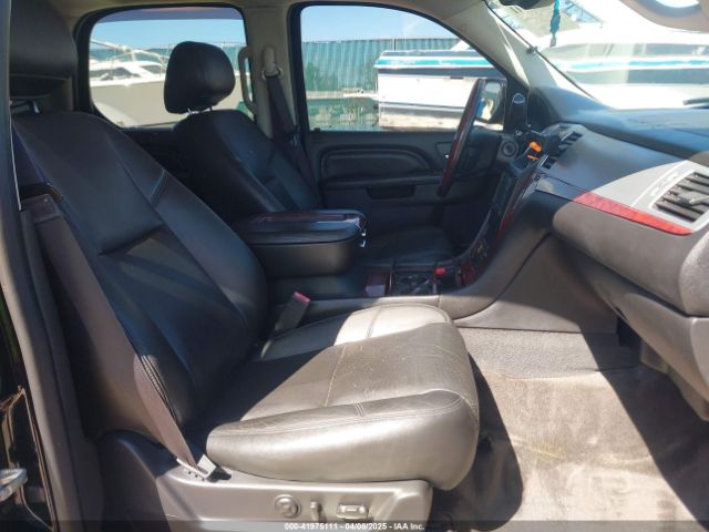1GYS4CEF1ER216609 Cadillac Escalade Premium