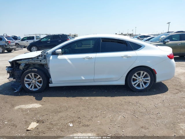 Chrysler 200 Touring 2016 1C3CCCFB6GN186370 Image 15