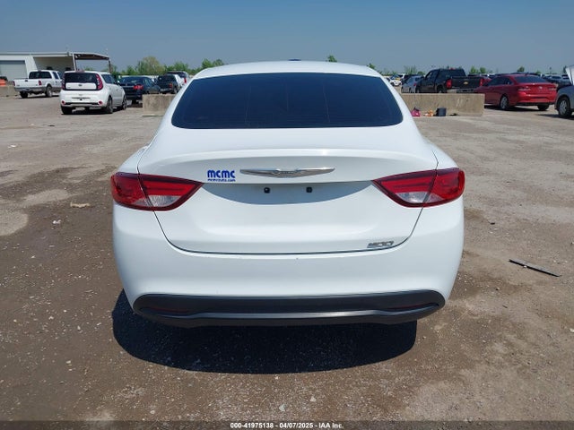Chrysler 200 Touring 2016 1C3CCCFB6GN186370 Image 17