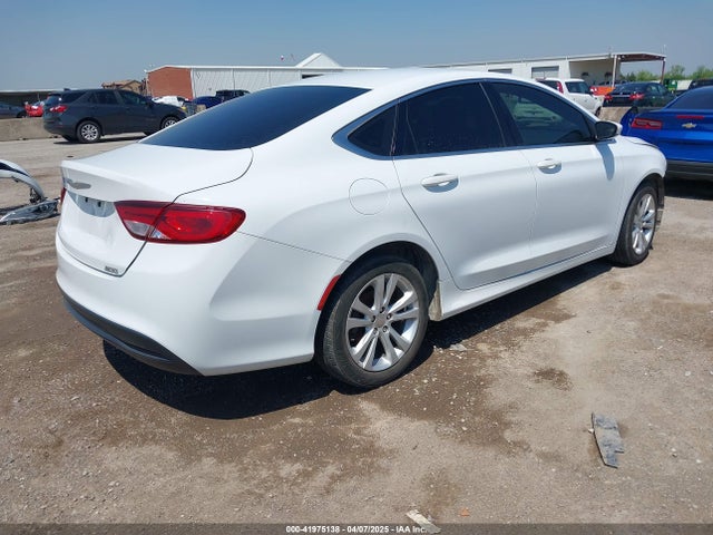 Chrysler 200 Touring 2016 1C3CCCFB6GN186370 Image 4