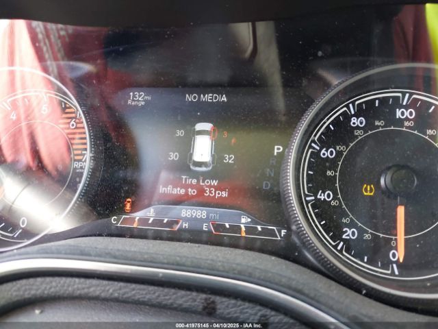 1C4PJMDN1KD208988 Jeep Cherokee Limited 4x4