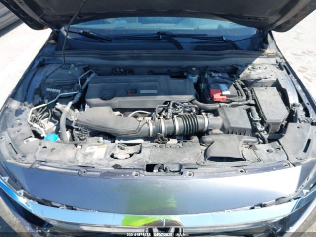 1HGCV2F92KA016179 Honda Accord Touring 2.0t