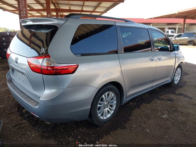 5TDYK3DCXGS751231 Toyota Sienna Xle 8 Passenger