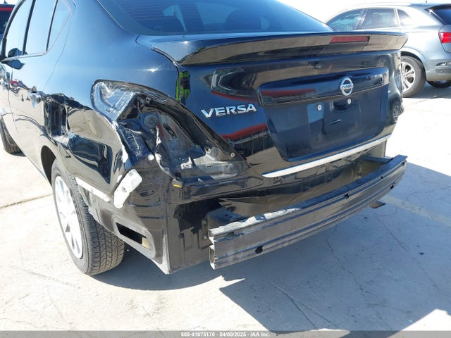 3N1CN7APXJL801173 Nissan Versa 1.6 S+