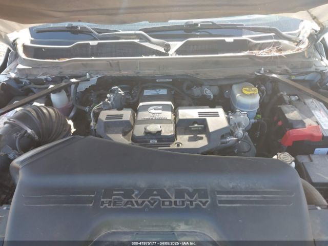 3C6UR5HL0NG202656 RAM 2500 Tradesman  4x4 8' Box