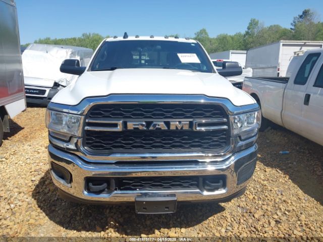 3C6UR5HL0NG202656 RAM 2500 Tradesman  4x4 8' Box