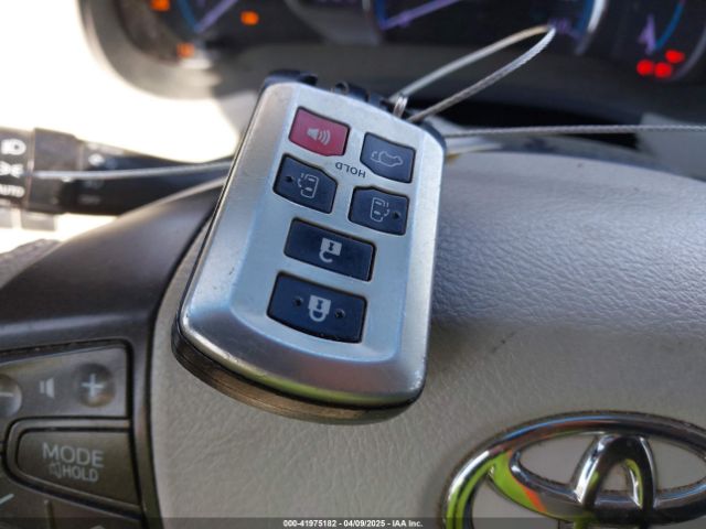5TDYK3DC7ES431782 Toyota Sienna Xle V6 8 Passenger